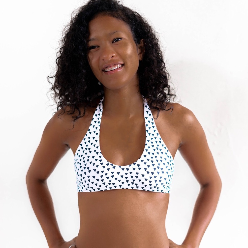 NWT• Hamoa Multiway Top• Pebbles - Picture 5 of 8